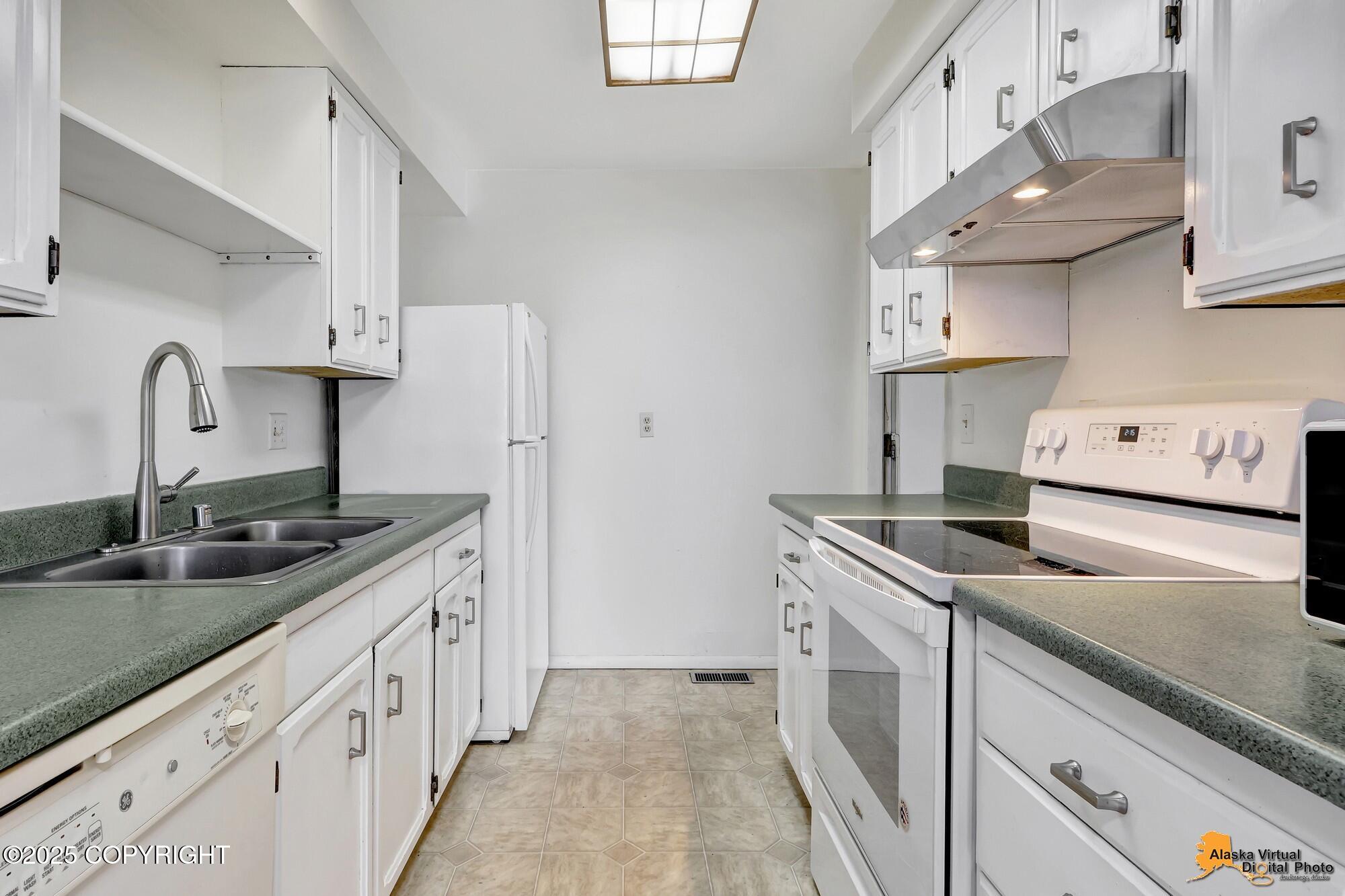 3320 Mt Vernon Court