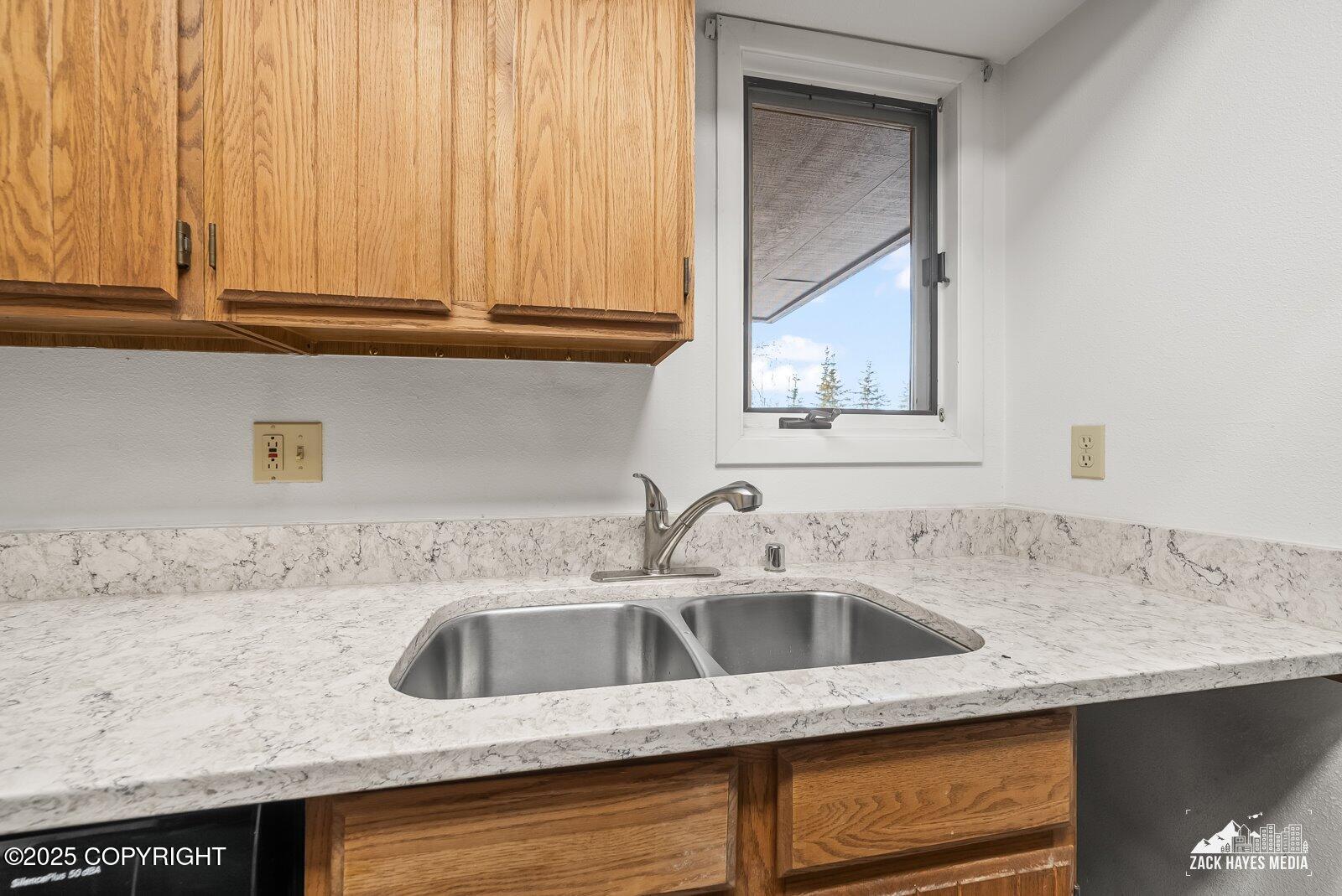 7250 Huntsmen Circle Unit: 3-E