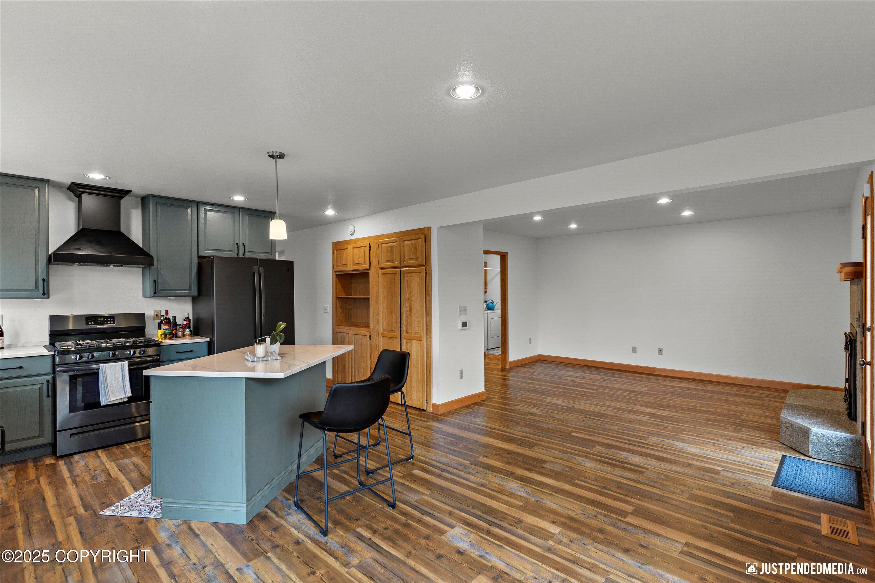 4690 Southpark Bluff Drive