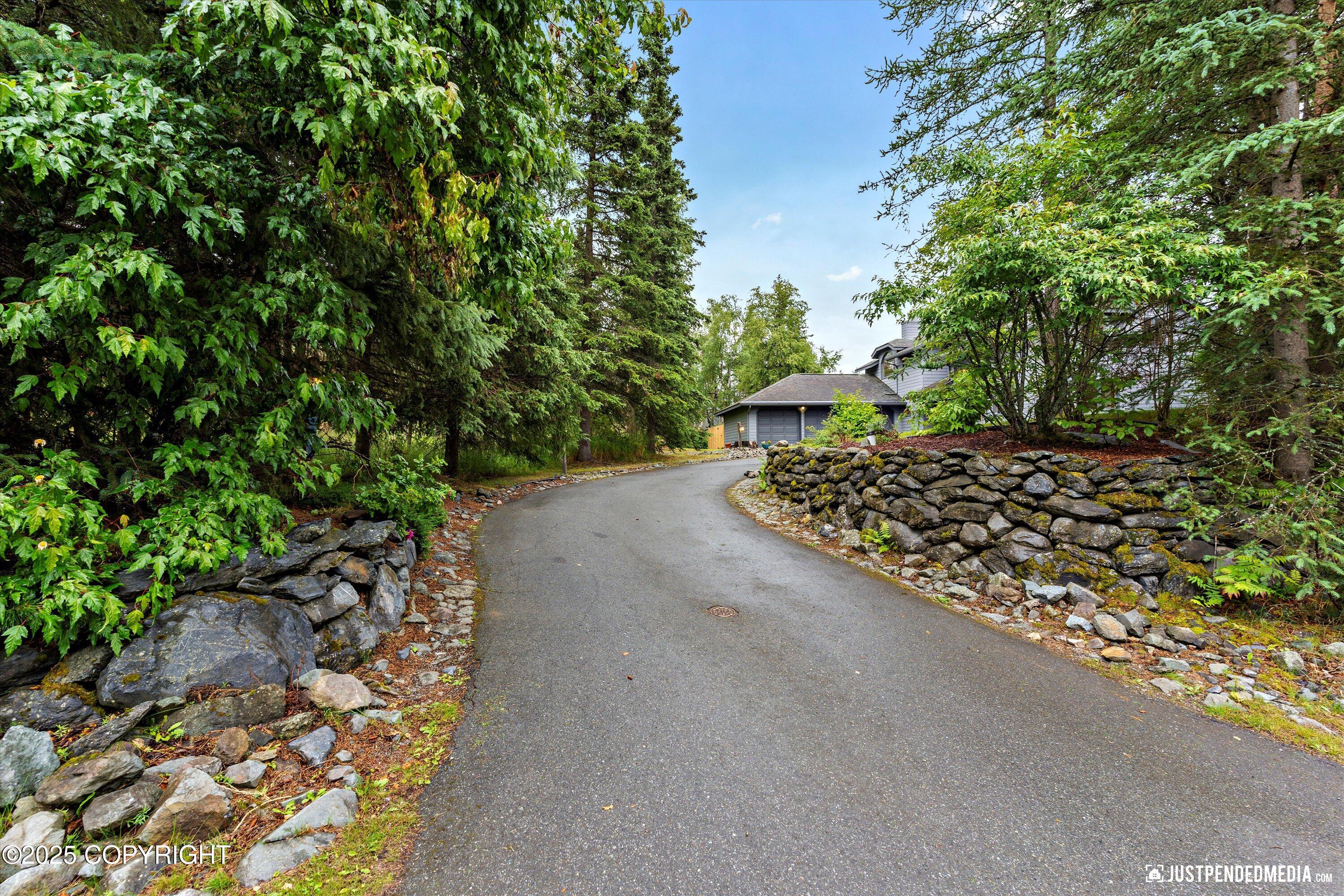 4690 Southpark Bluff Drive