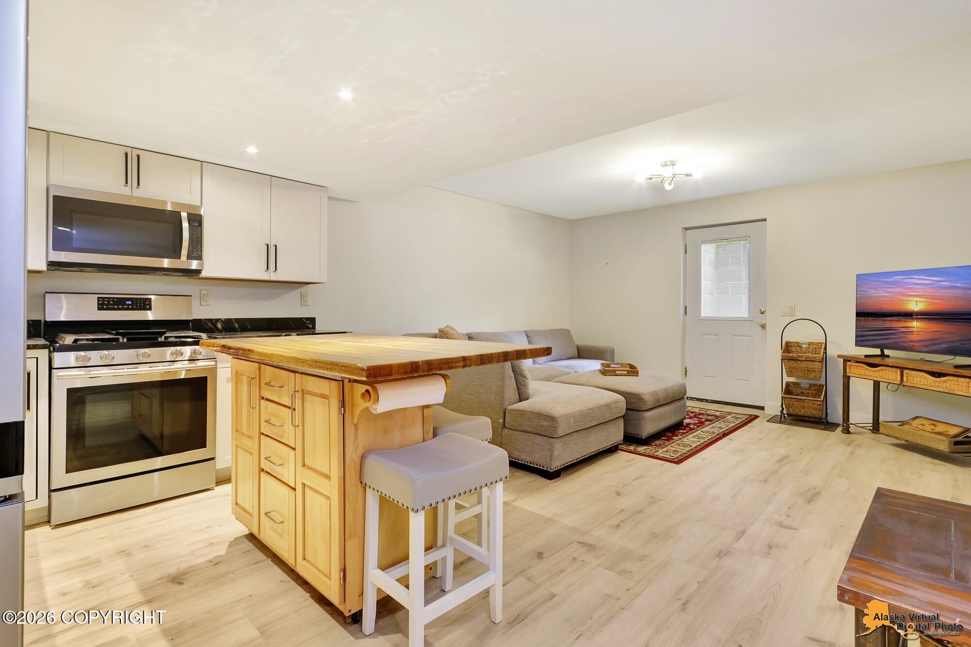 12301 Hilltop Drive