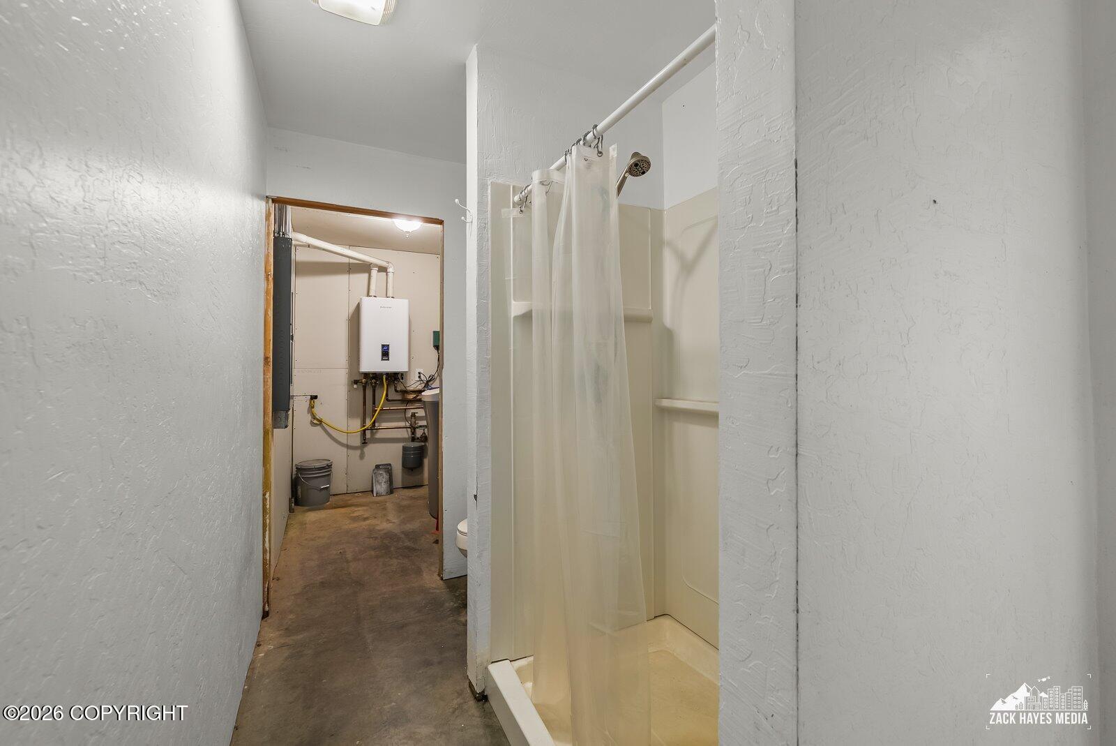 3751 N Crossover Drive