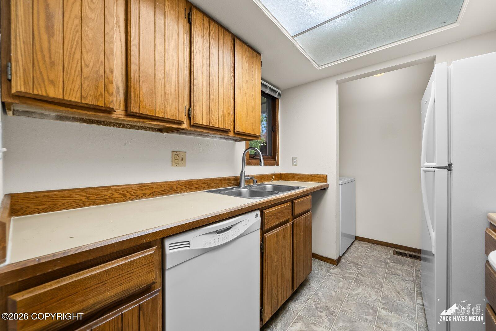 7242 Foxridge Circle # 10C Unit: #10C