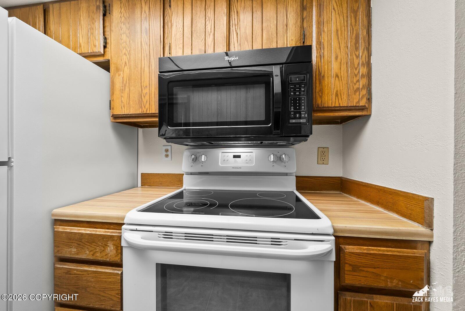 7242 Foxridge Circle # 10C Unit: #10C