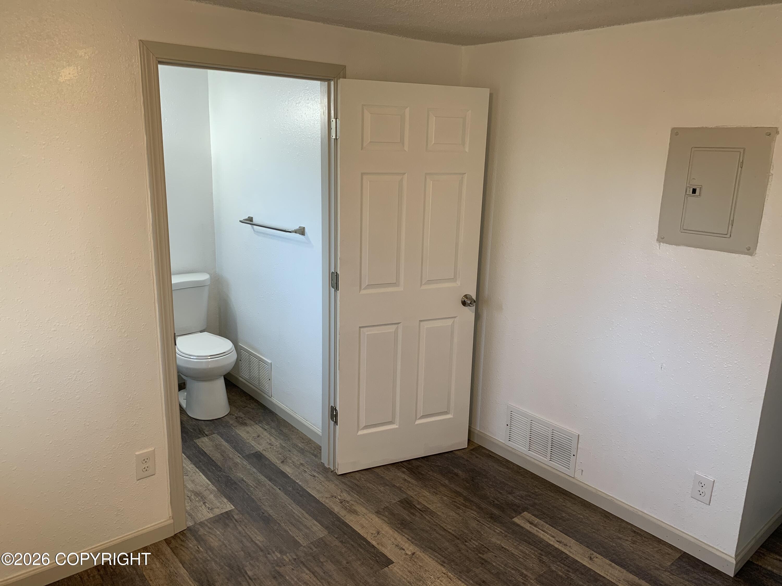 1519 Kinnikinnick Street