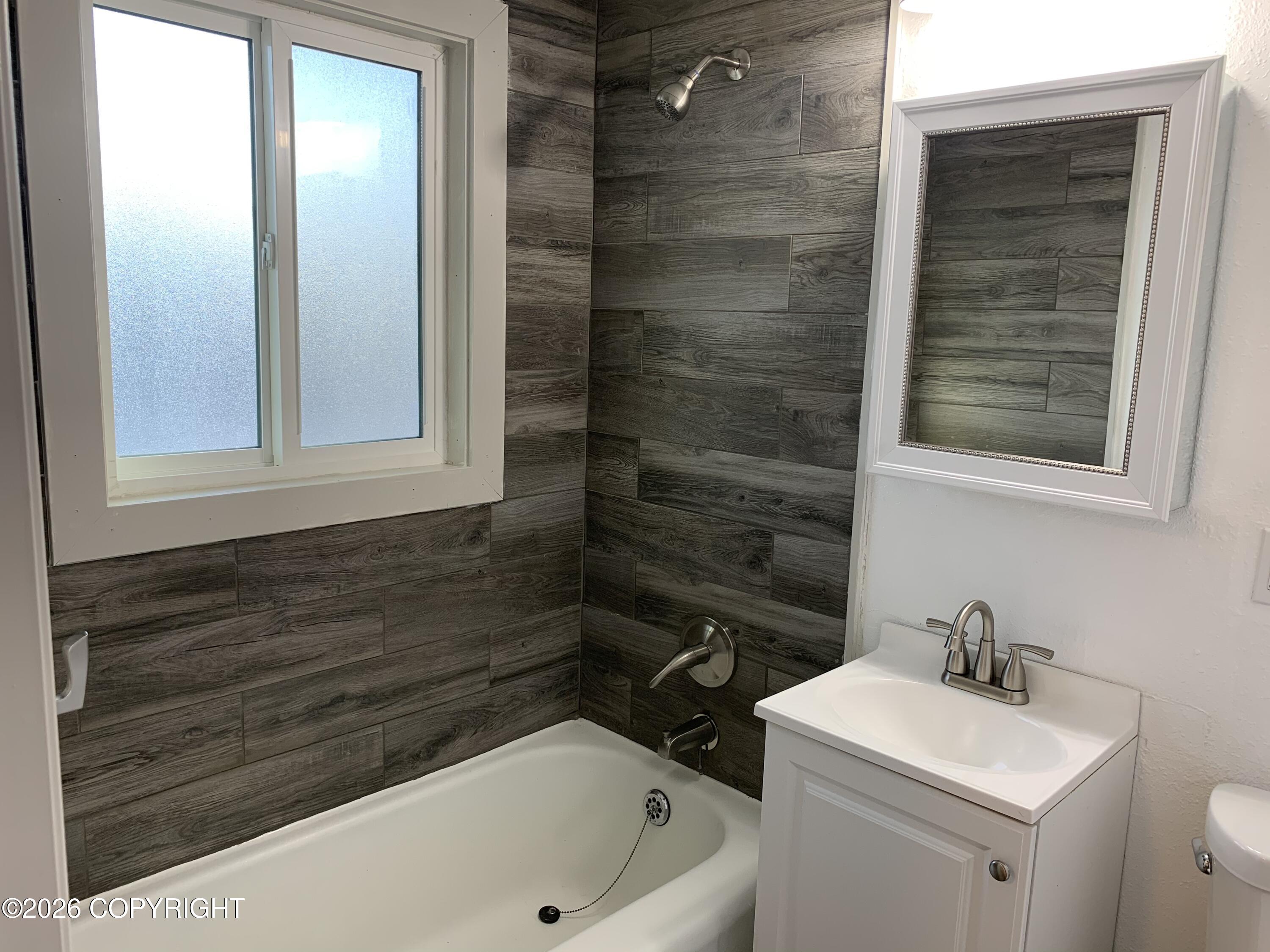 1519 Kinnikinnick Street