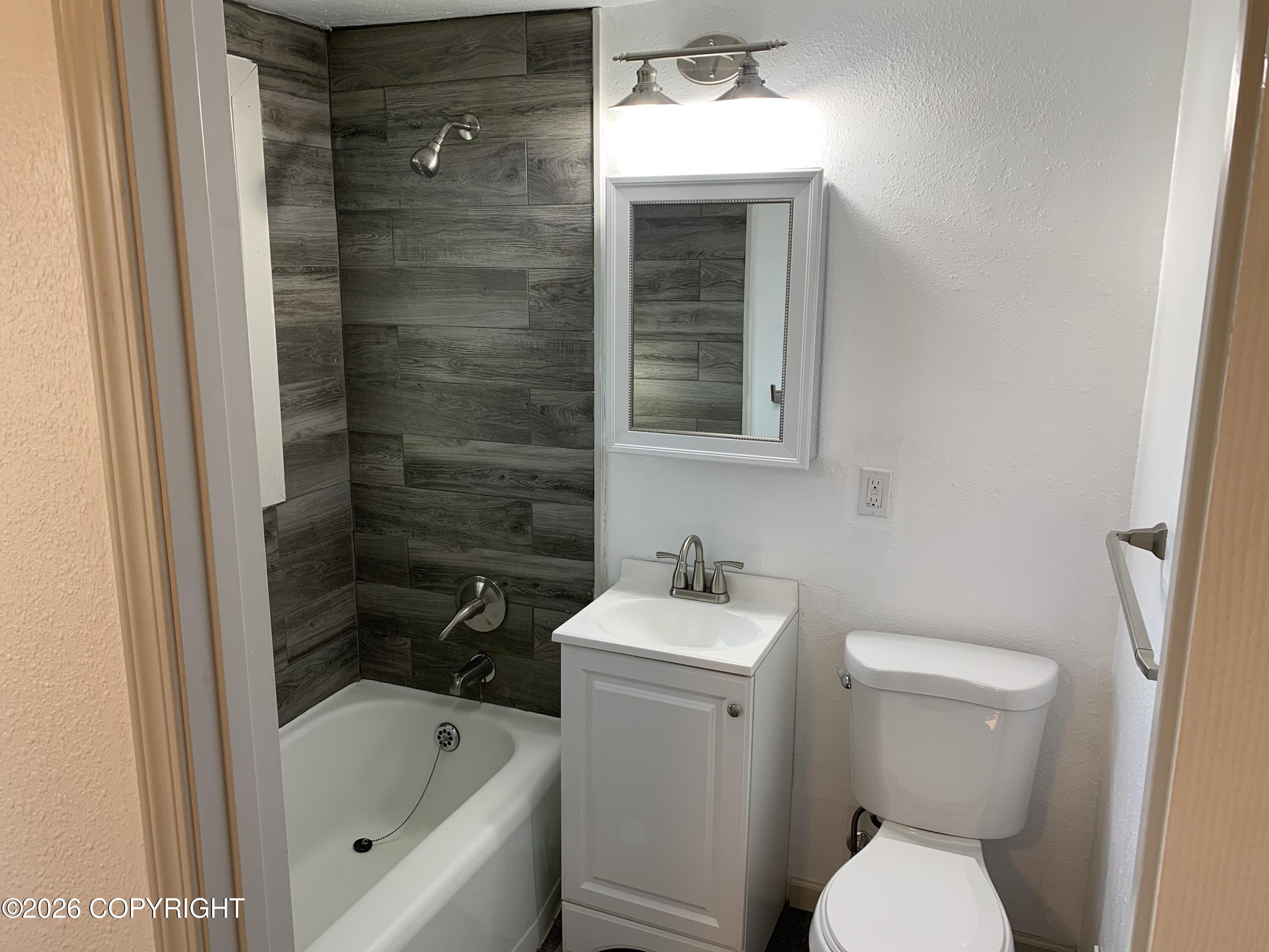 1519 Kinnikinnick Street