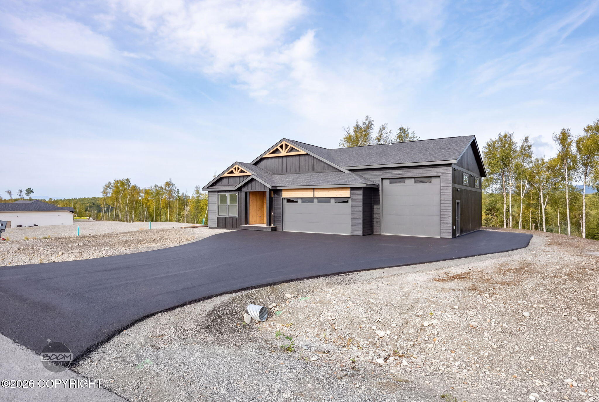 2609 W Longview Circle