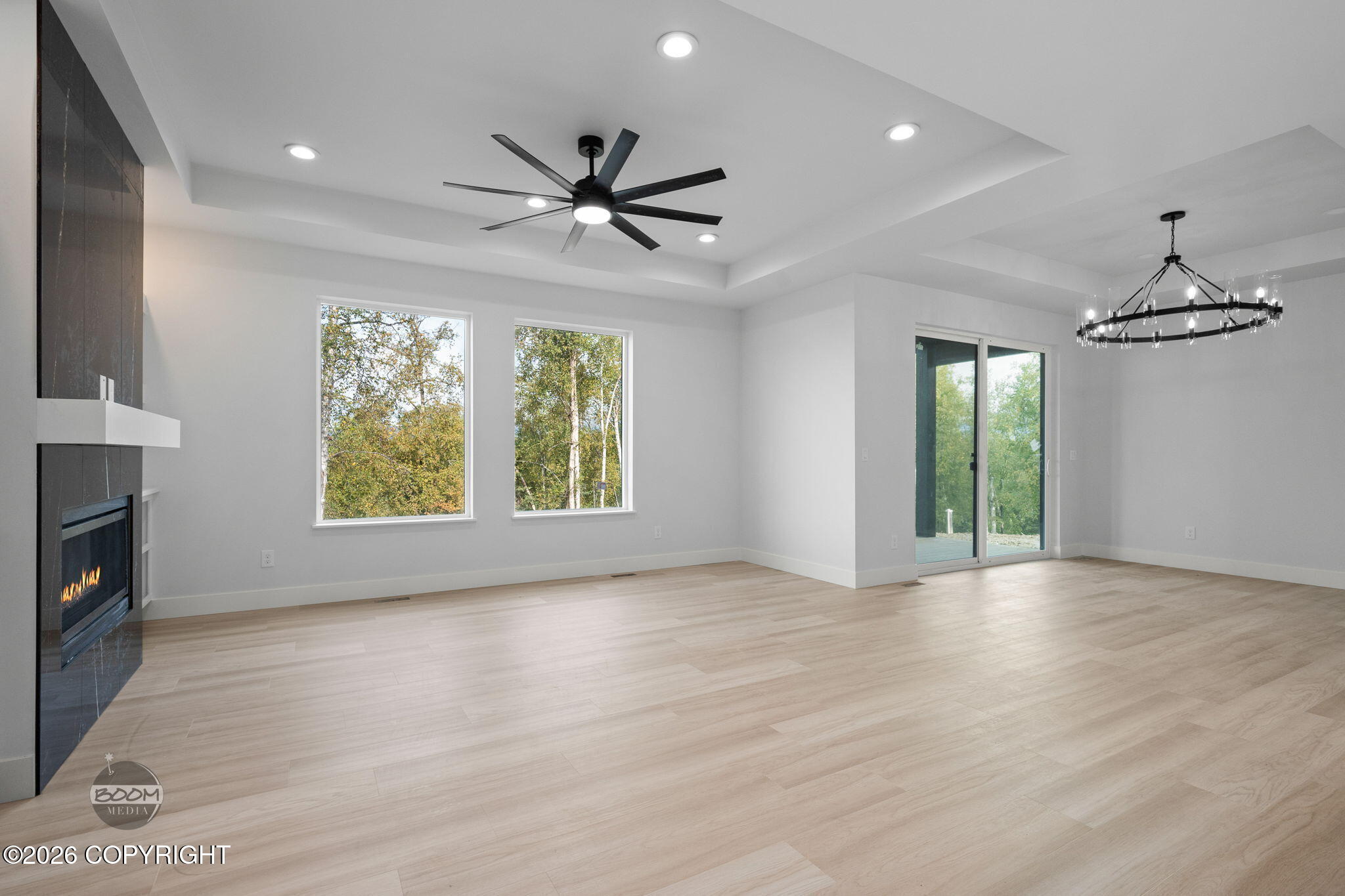 2609 W Longview Circle