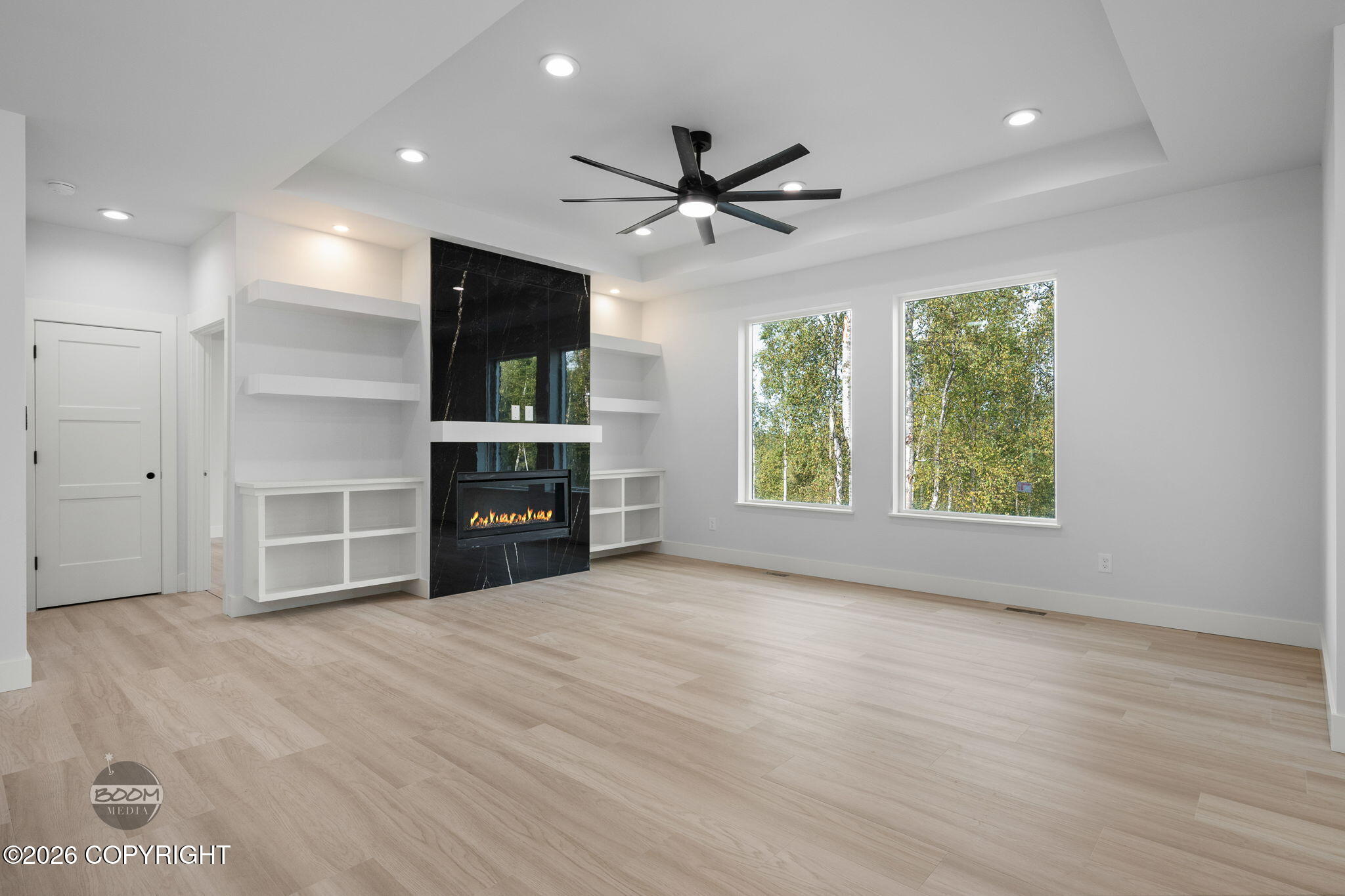 2609 W Longview Circle