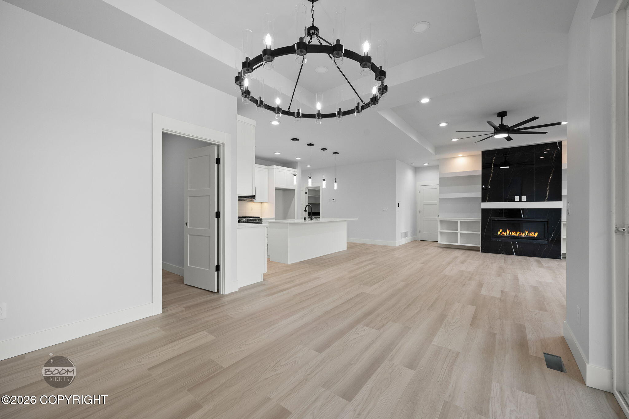 2609 W Longview Circle