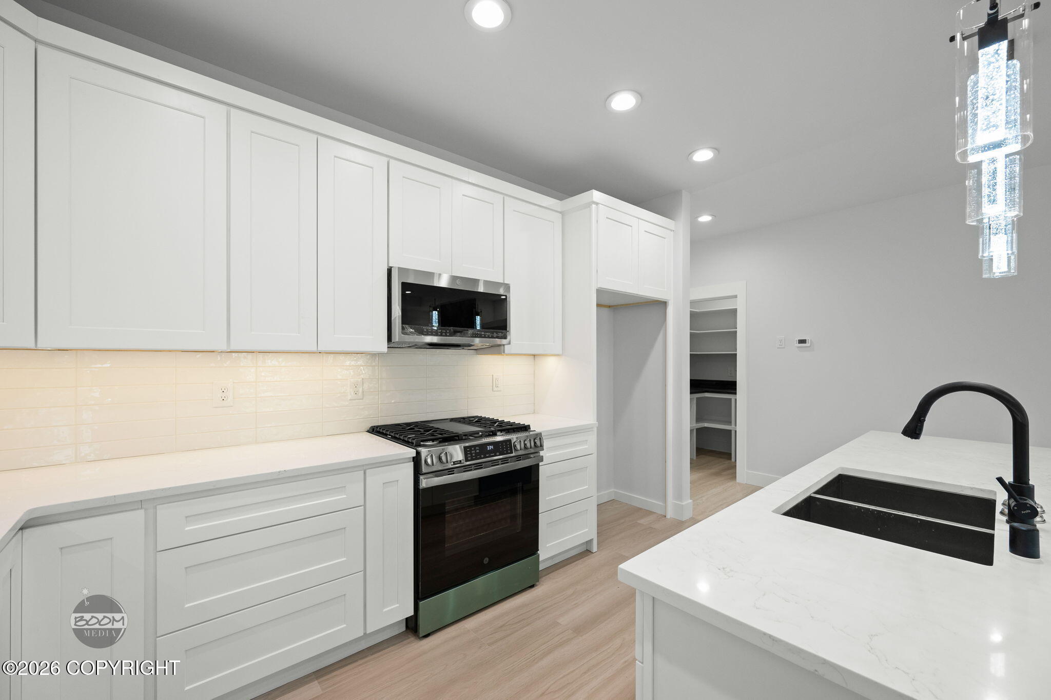 2609 W Longview Circle