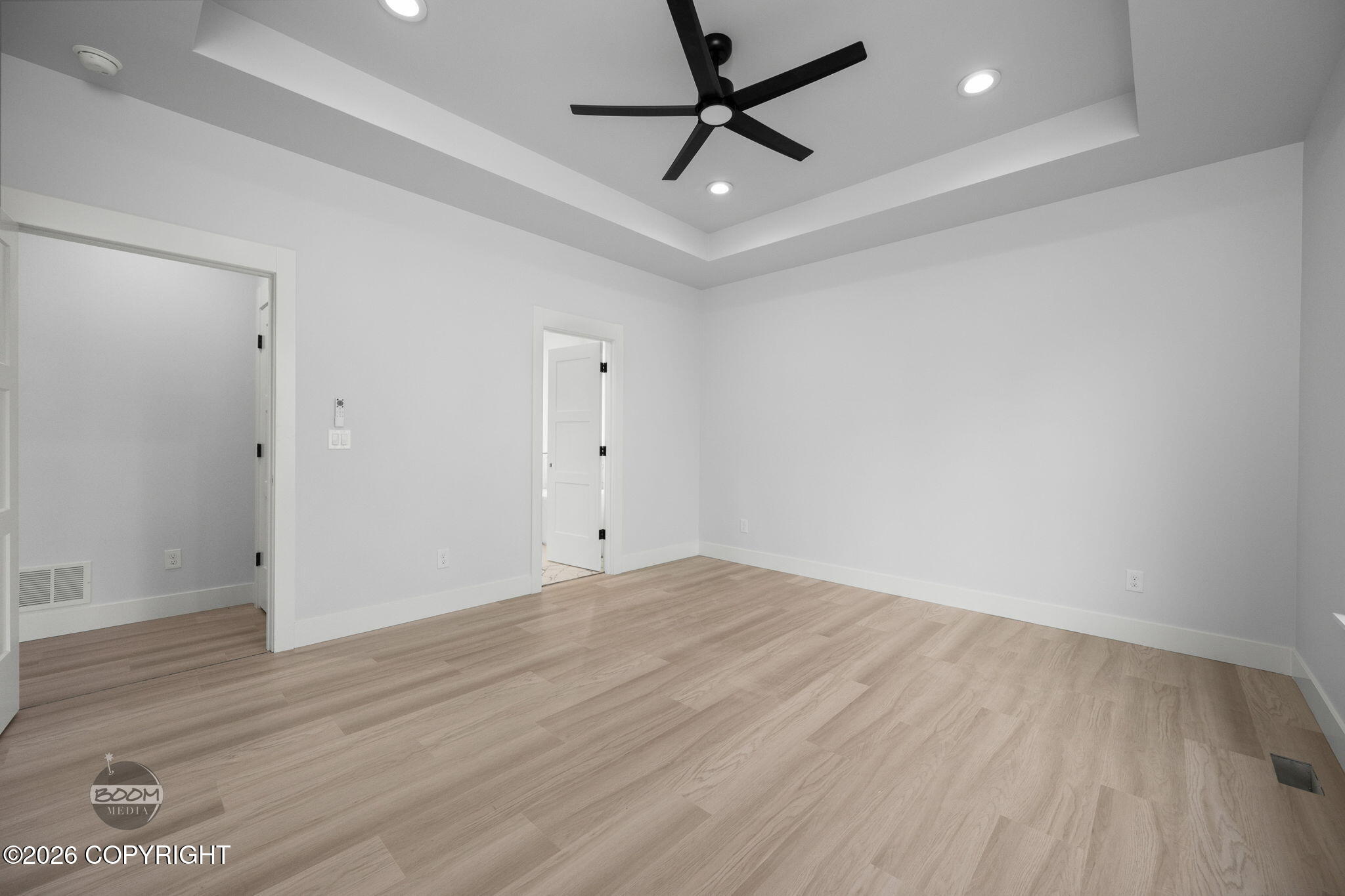 2609 W Longview Circle