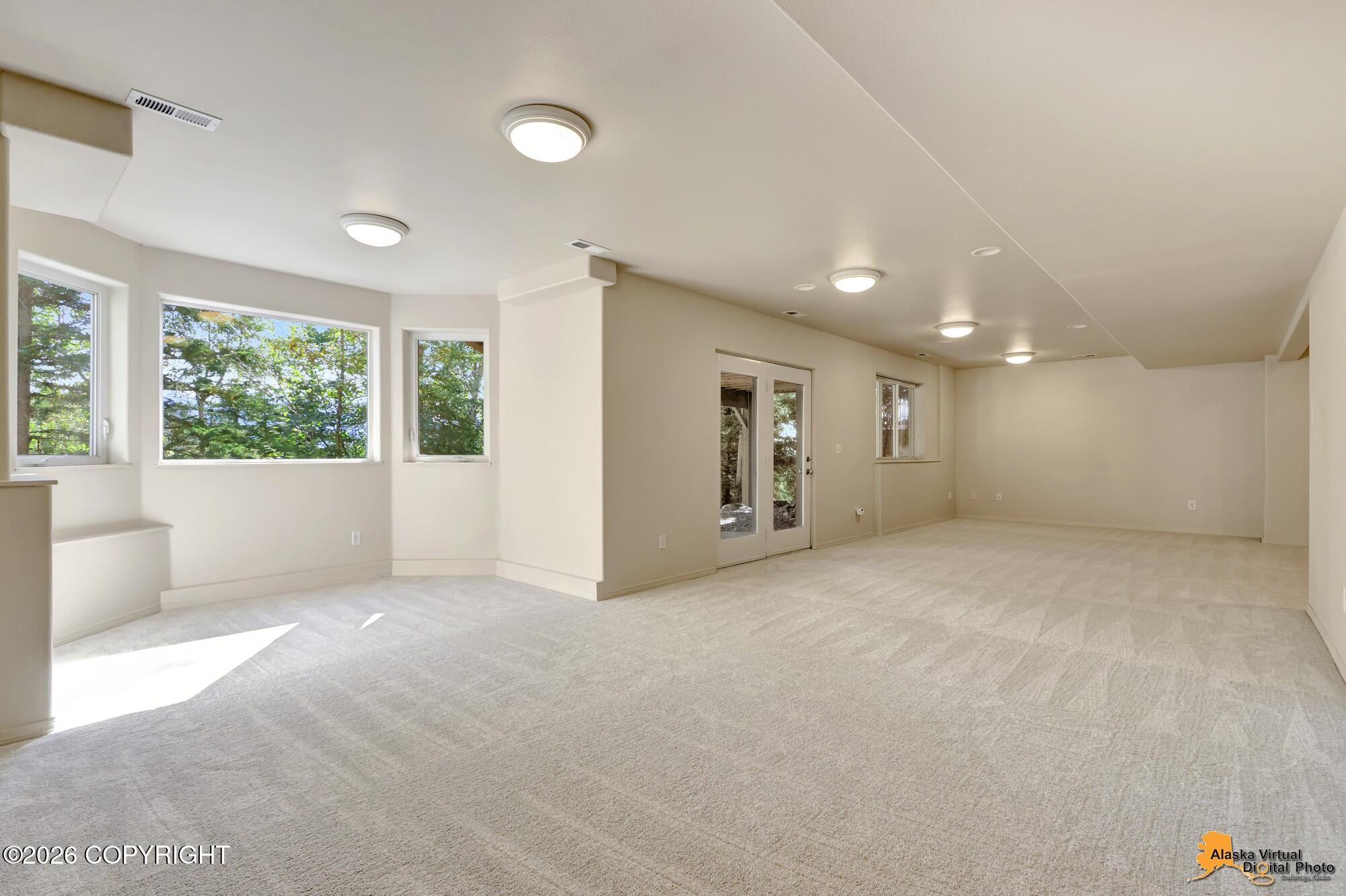 4742 Potter Crest Circle