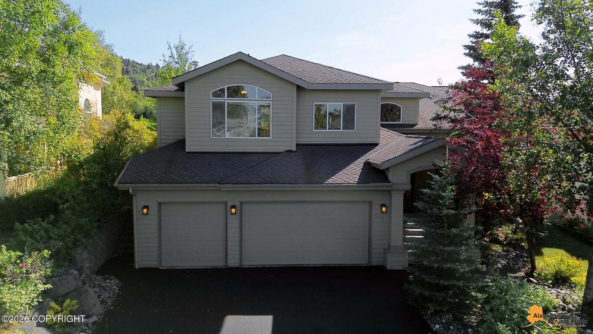 4742 Potter Crest Circle