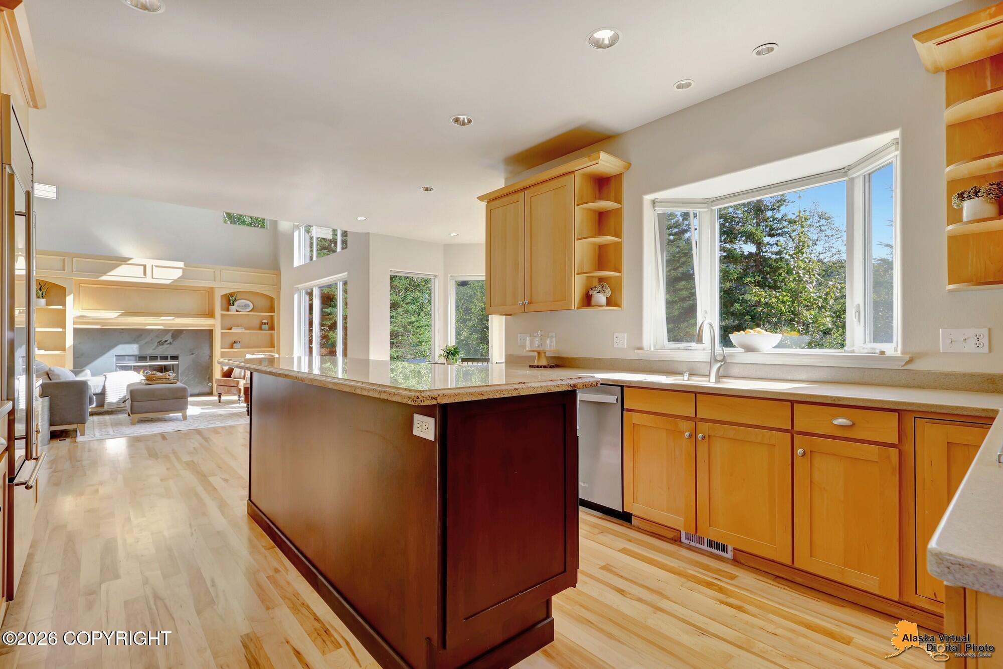 4742 Potter Crest Circle