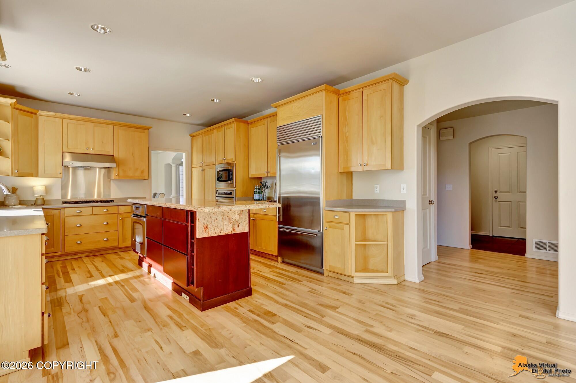 4742 Potter Crest Circle
