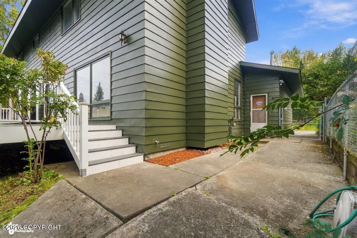 3412 Stanford Drive