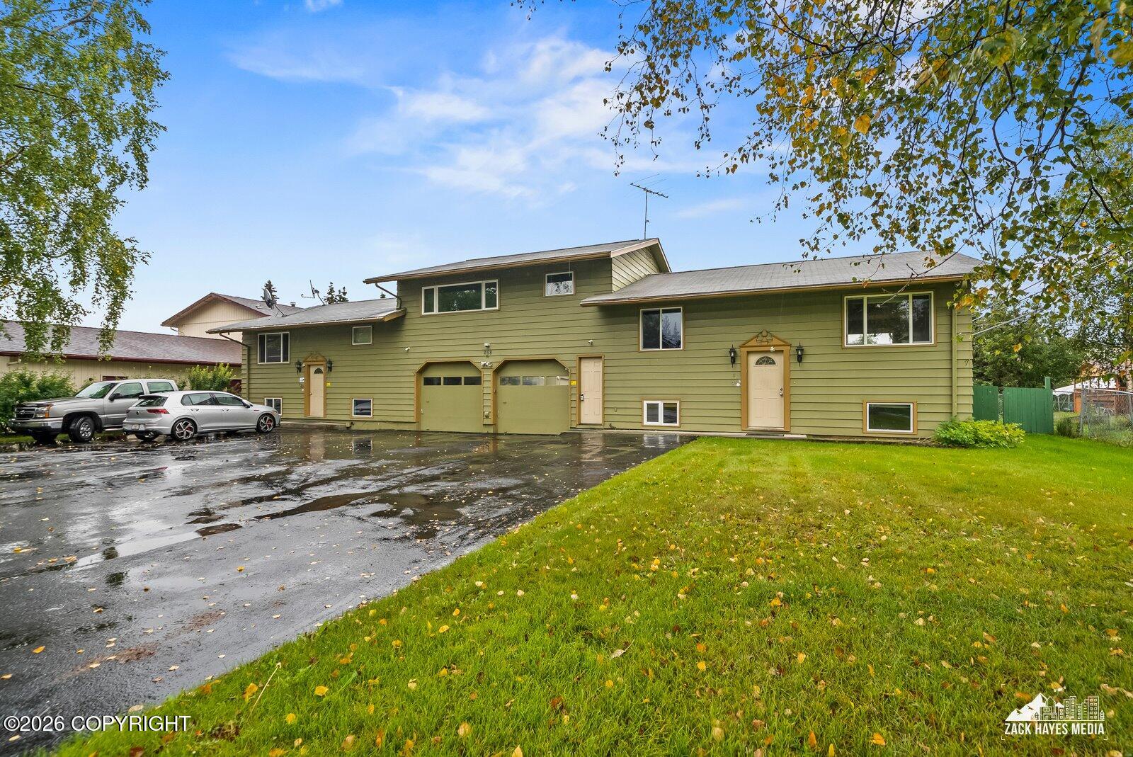 268 Grand Larry Street