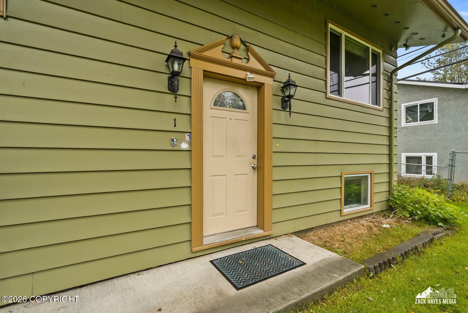 268 Grand Larry Street