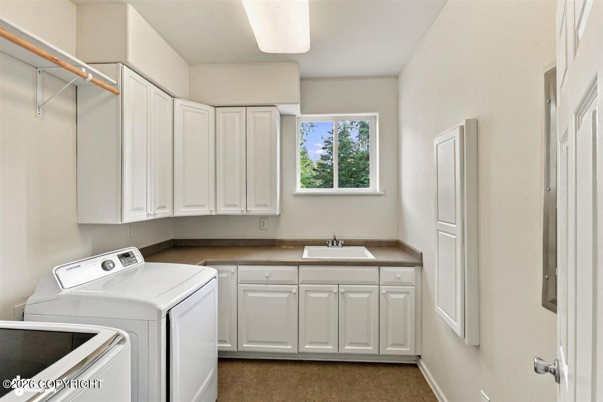 16015 Essex Point Circle