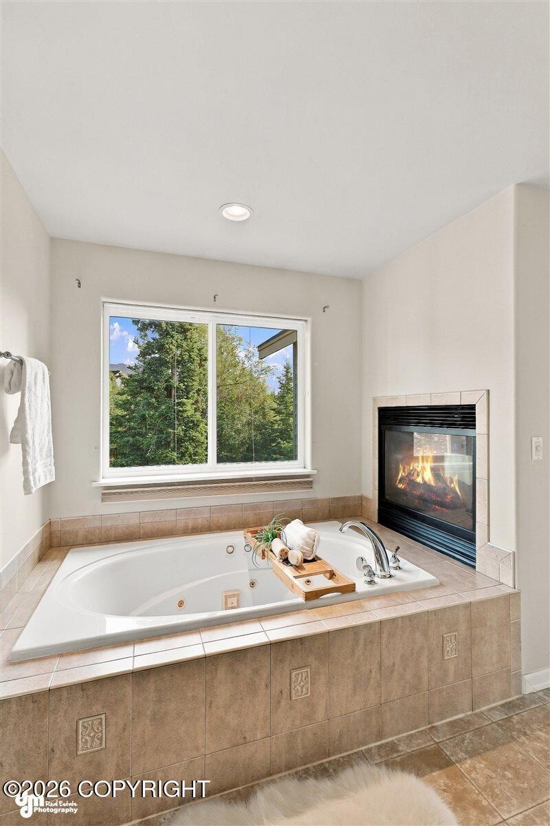 16015 Essex Point Circle