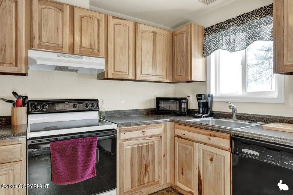 4817 Blackstone Circle