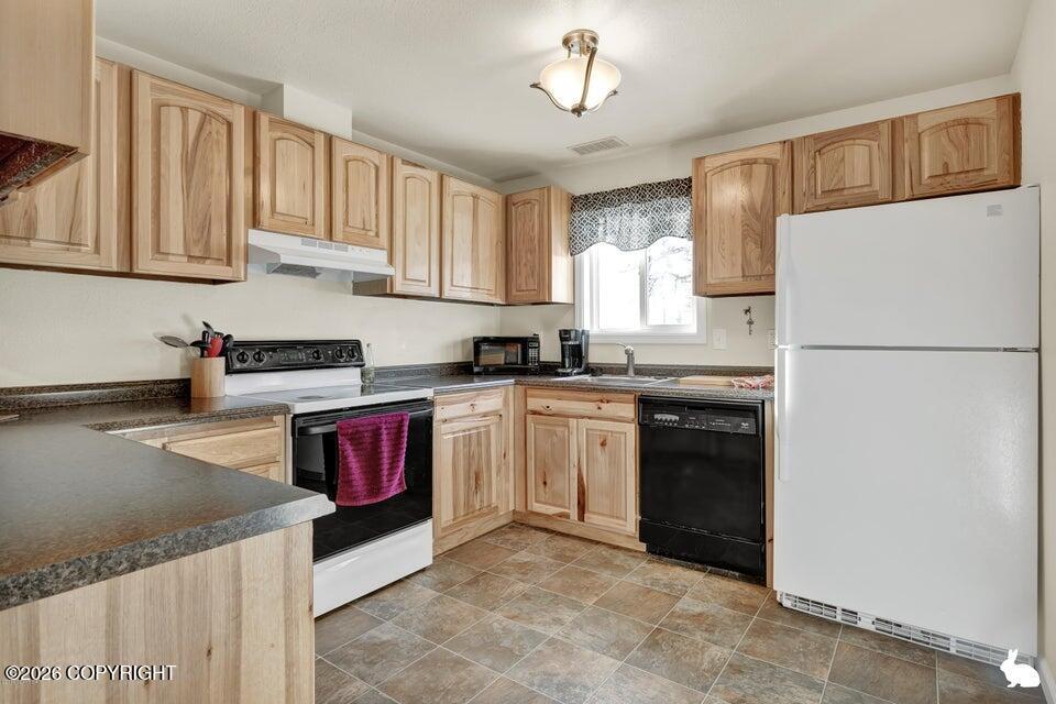 4817 Blackstone Circle