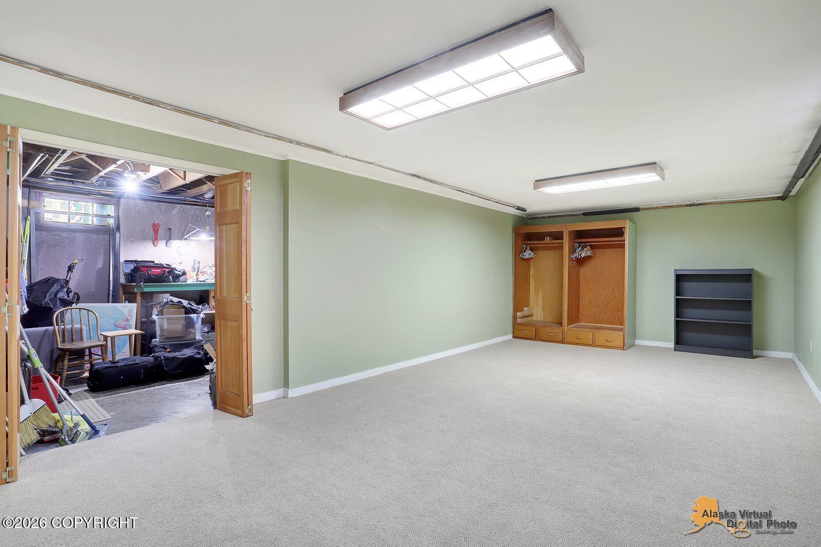 1332 W 12th Avenue