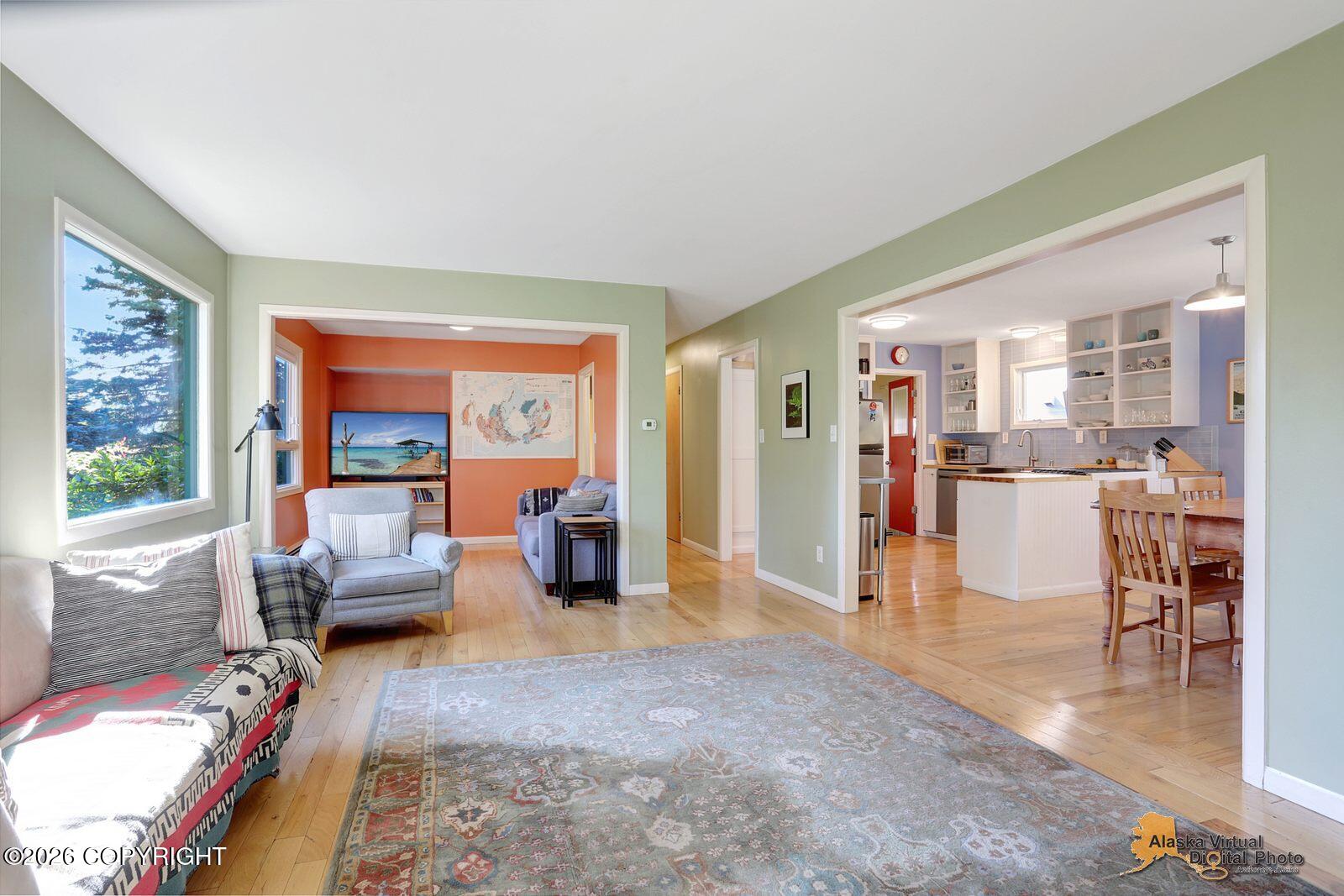 1332 W 12th Avenue