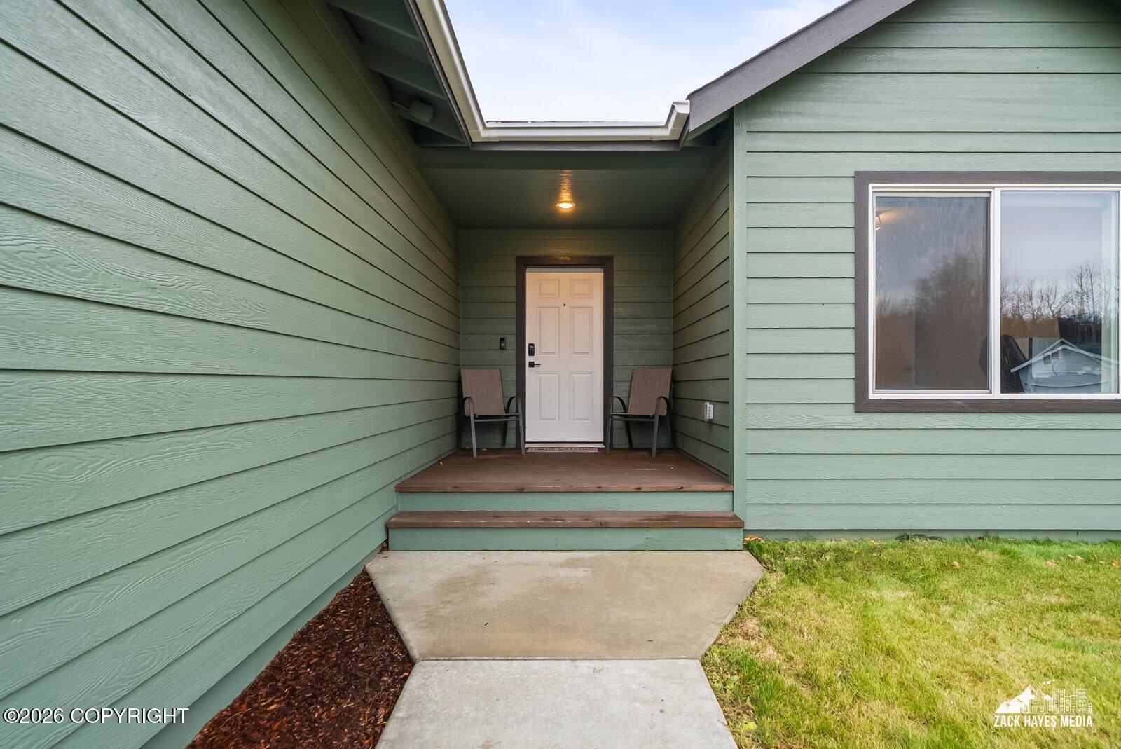 4110 E Zircon Circle