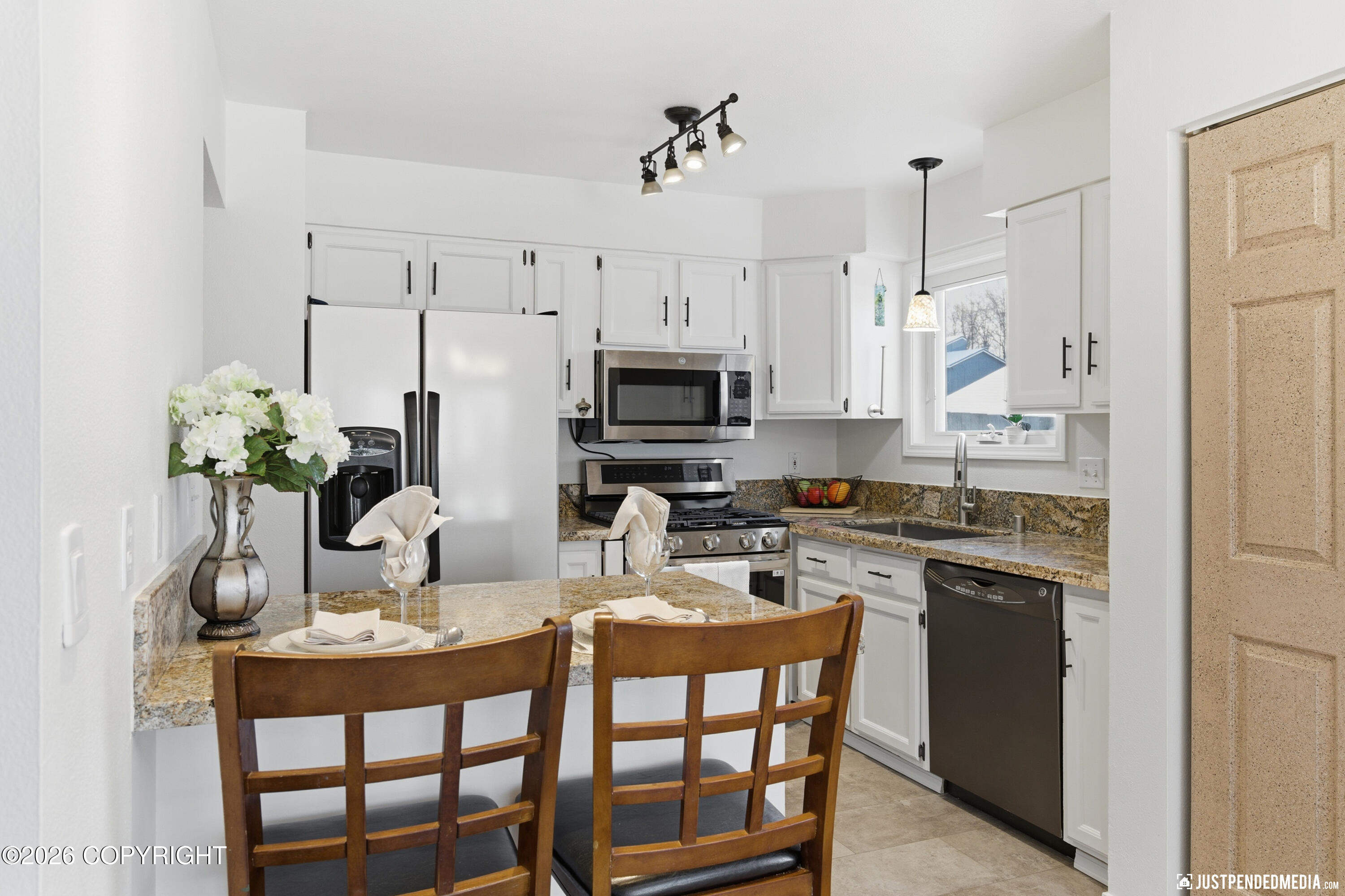 1595 Bellevue Circle