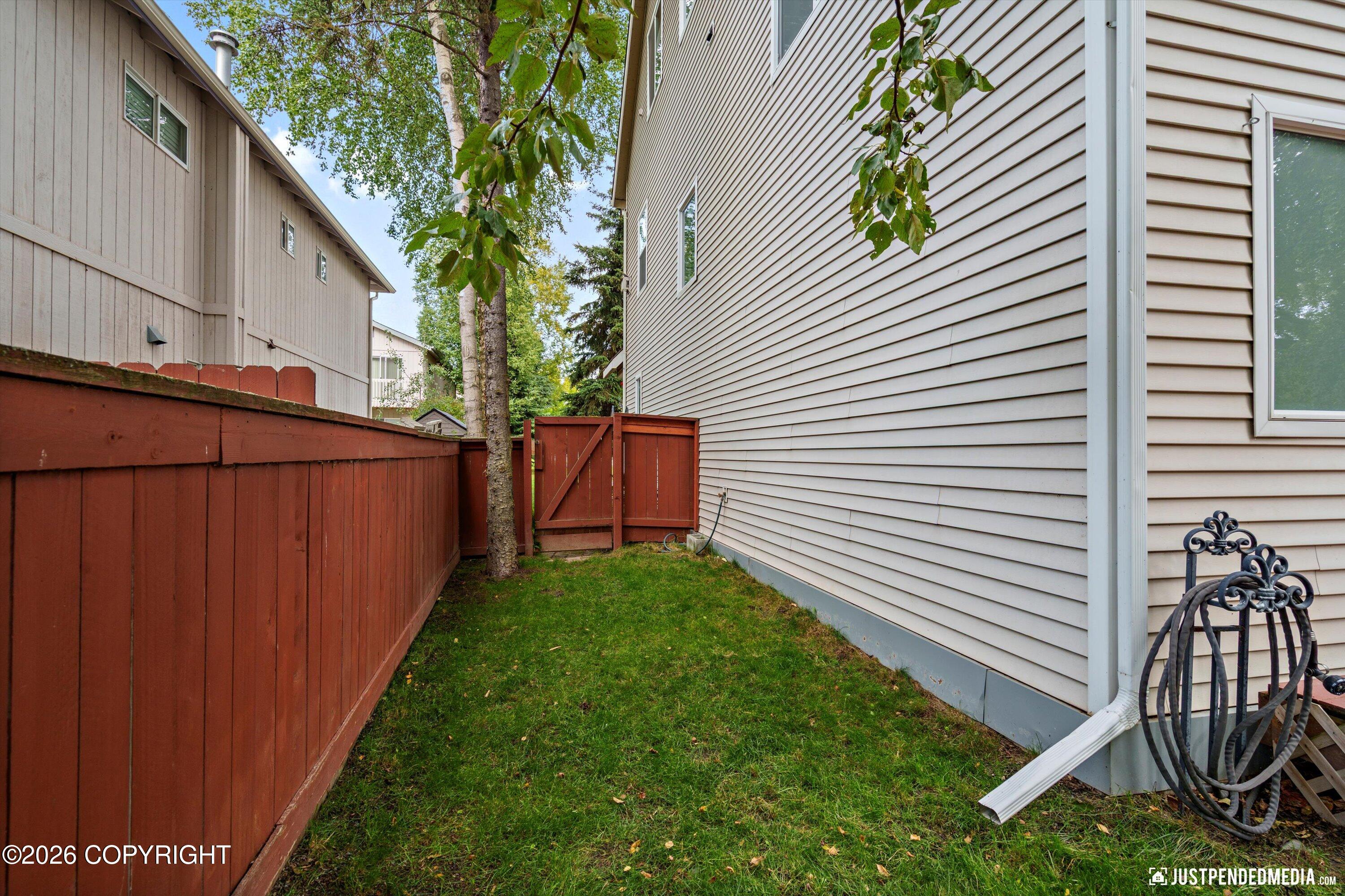12371 Gregg Lane