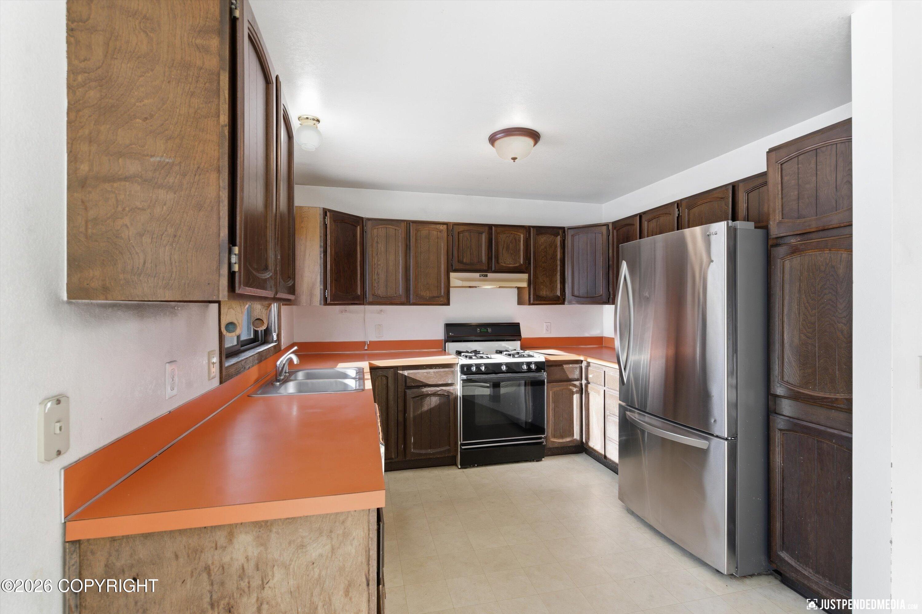 1005 E Susitna Drive