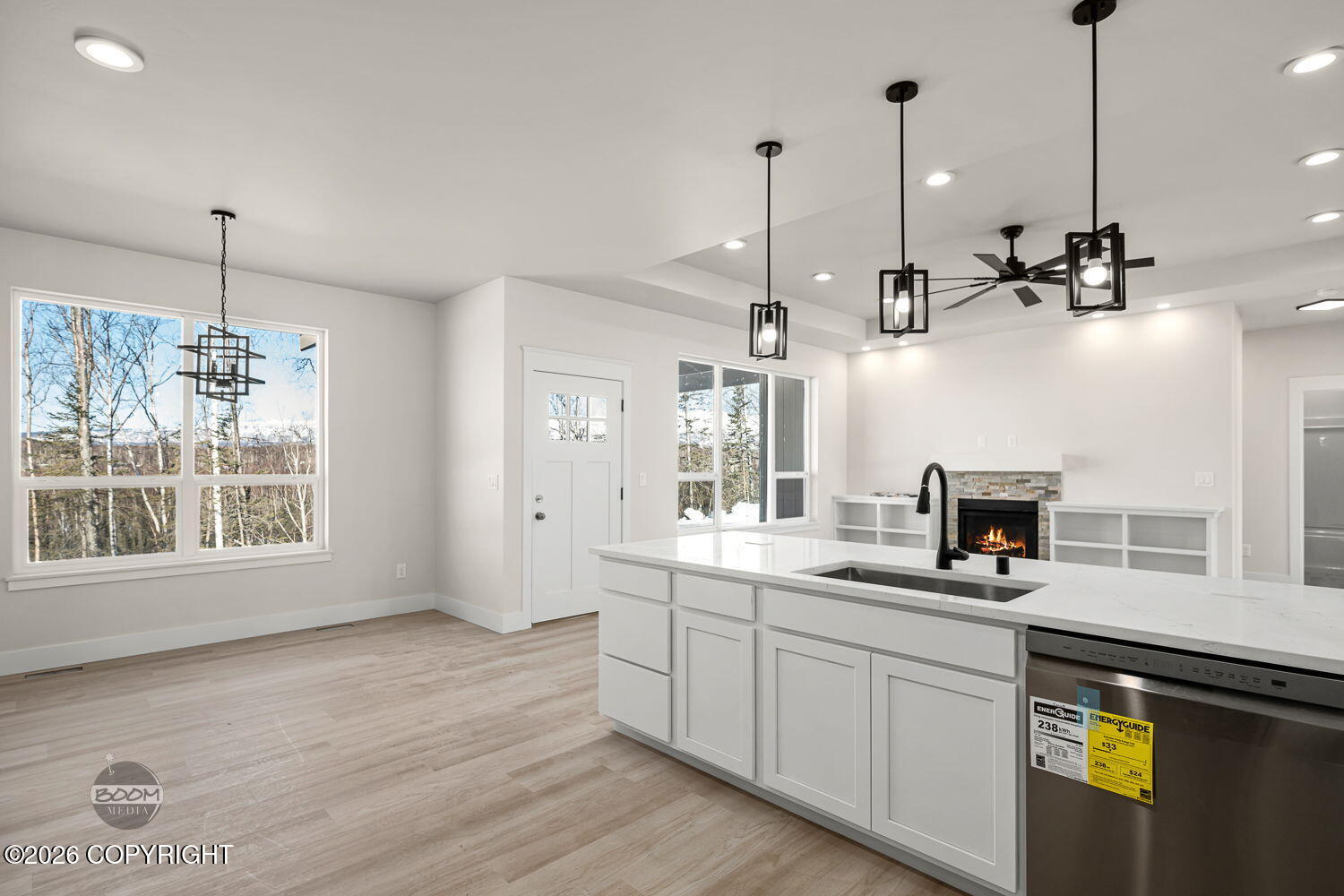 2715 W Longview Circle