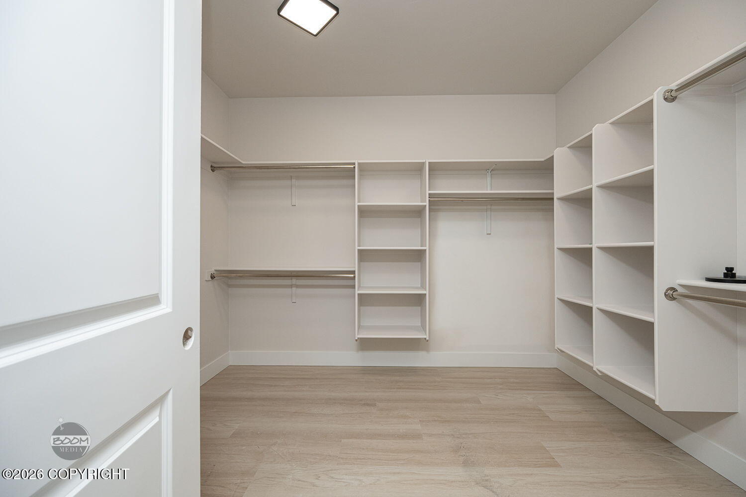 2715 W Longview Circle