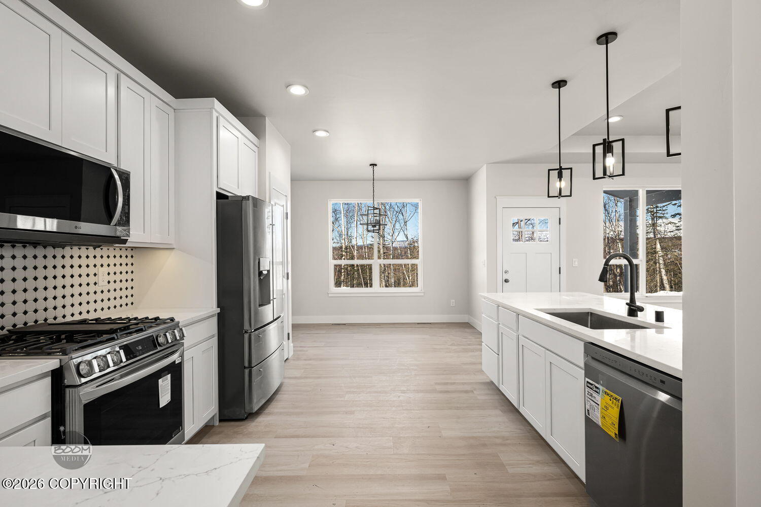 2715 W Longview Circle