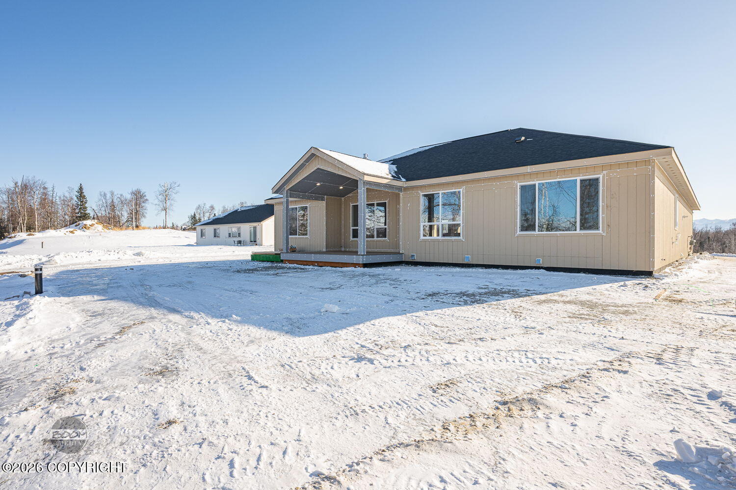 2715 W Longview Circle