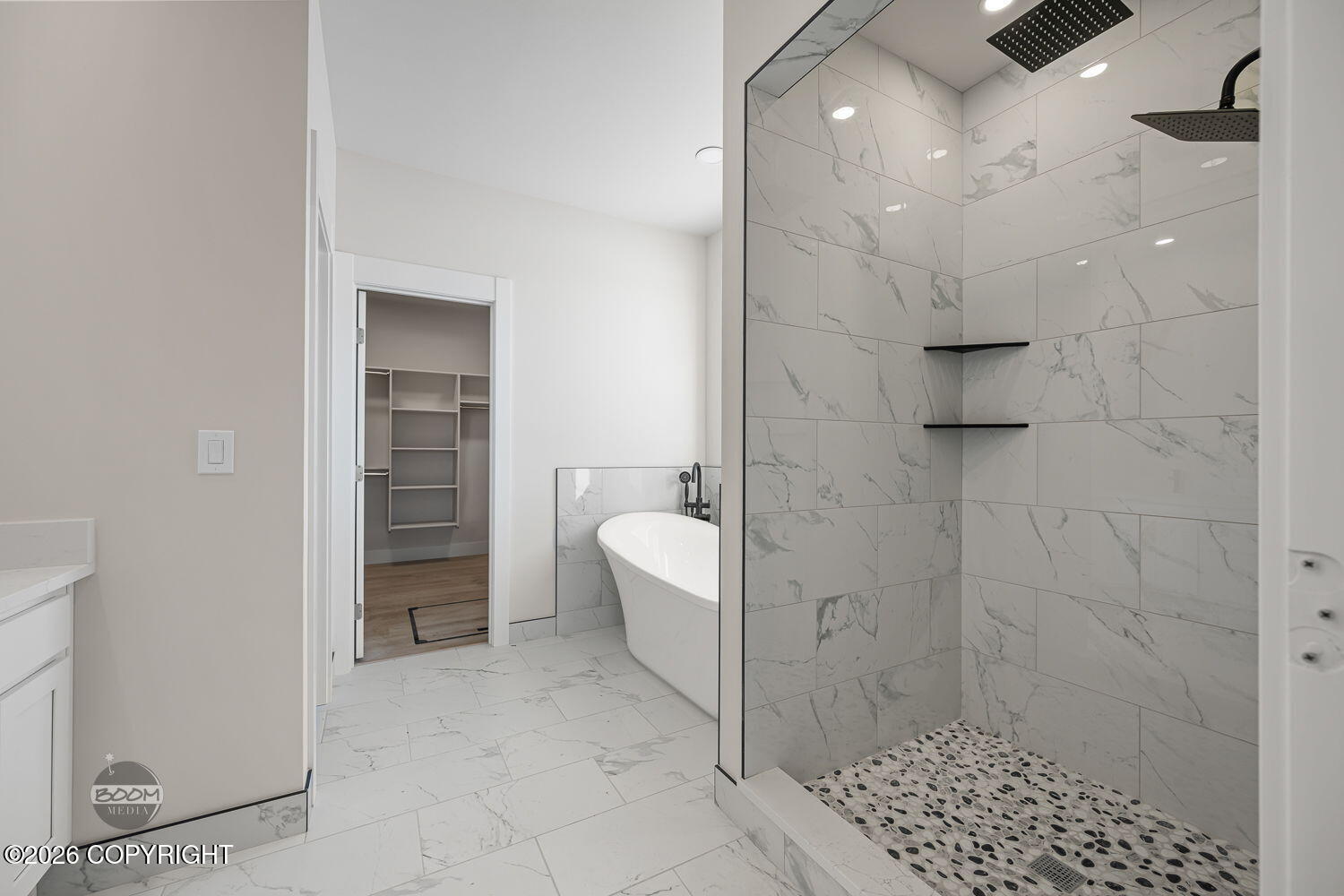 2715 W Longview Circle