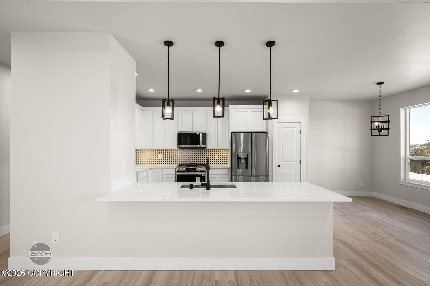 2715 W Longview Circle