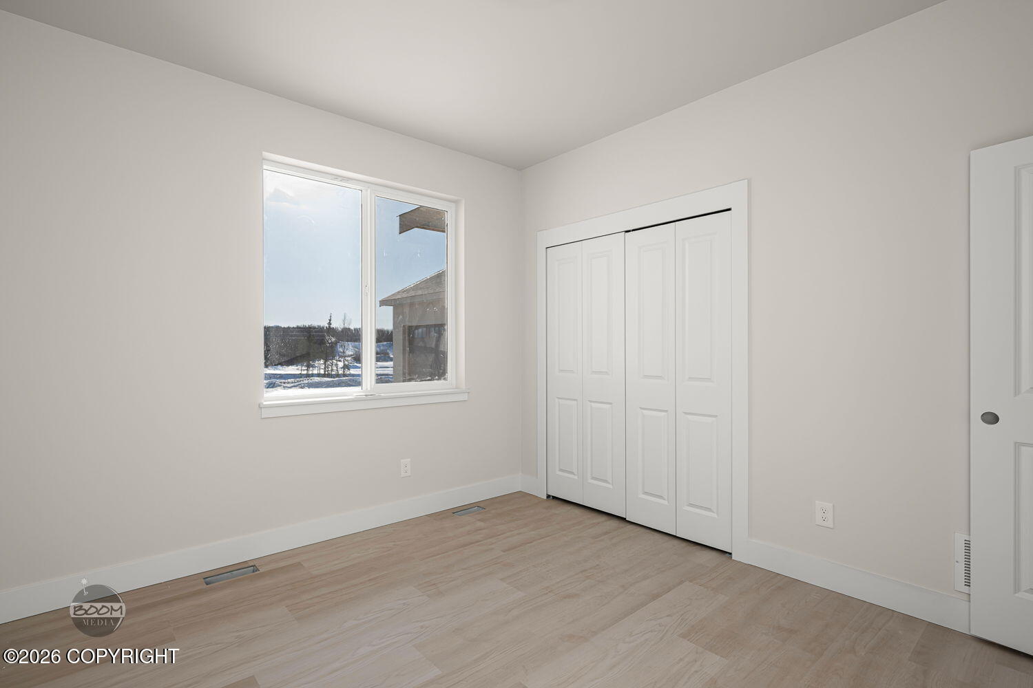 2715 W Longview Circle