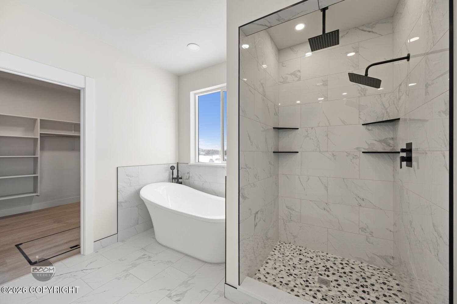 2715 W Longview Circle