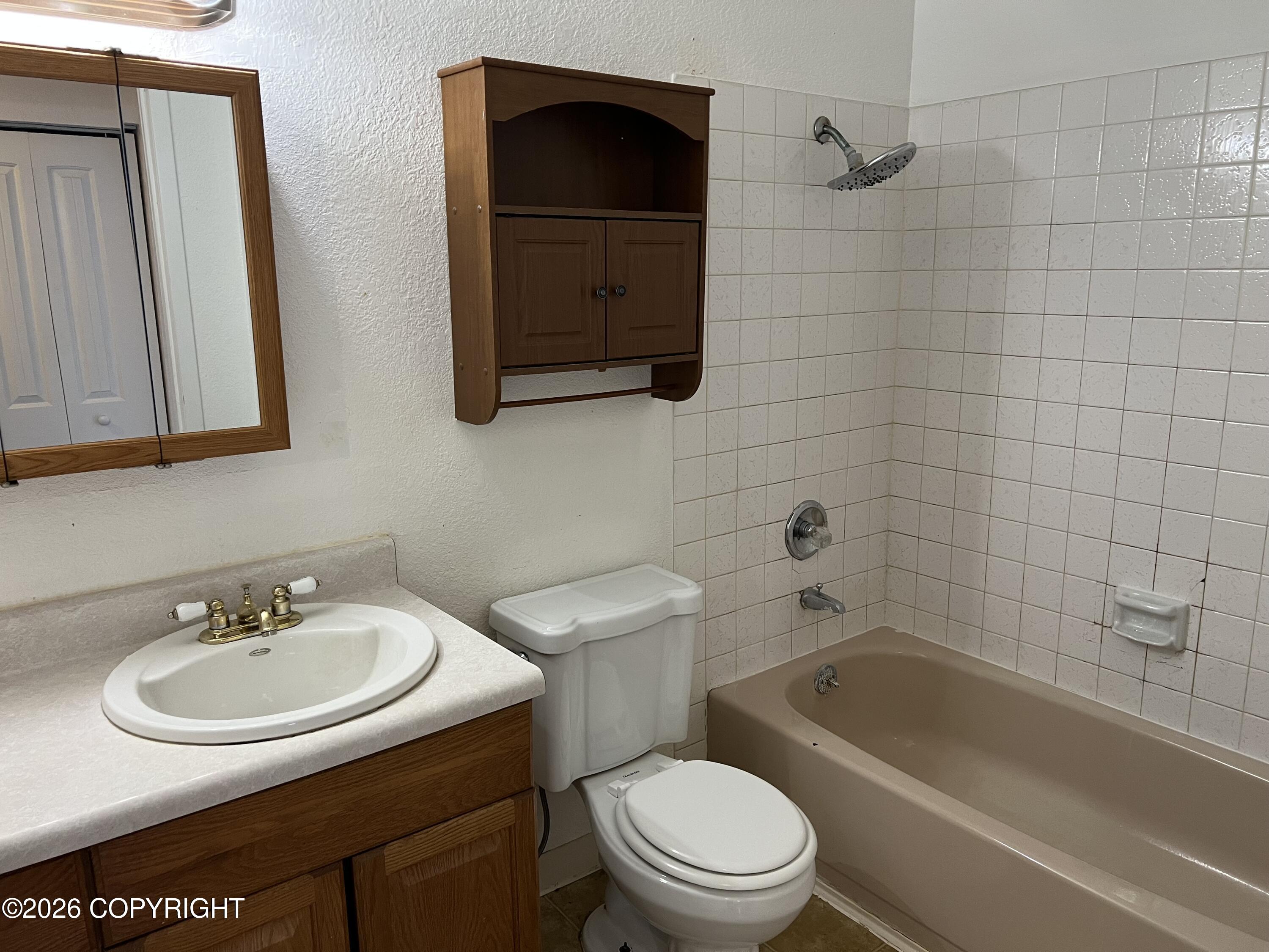 1541 State Street # 3 Unit: #B-3