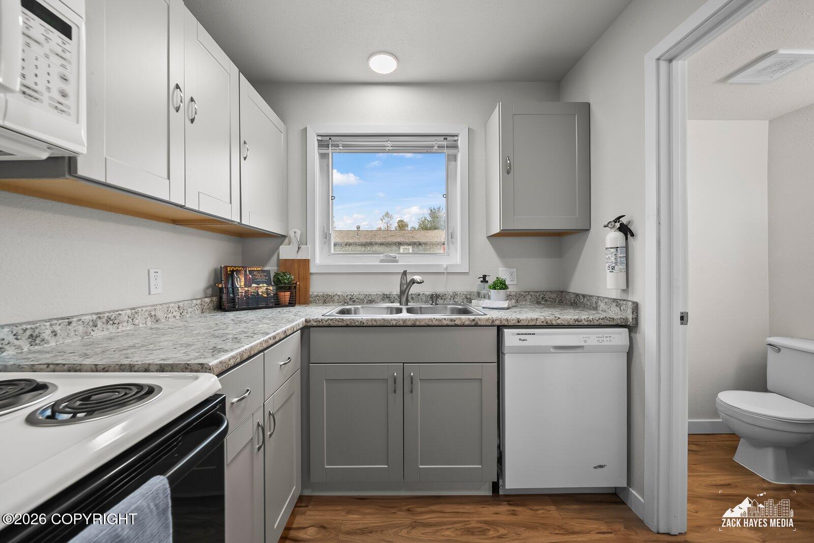 943 E 12 Avenue # 3 Unit: #3