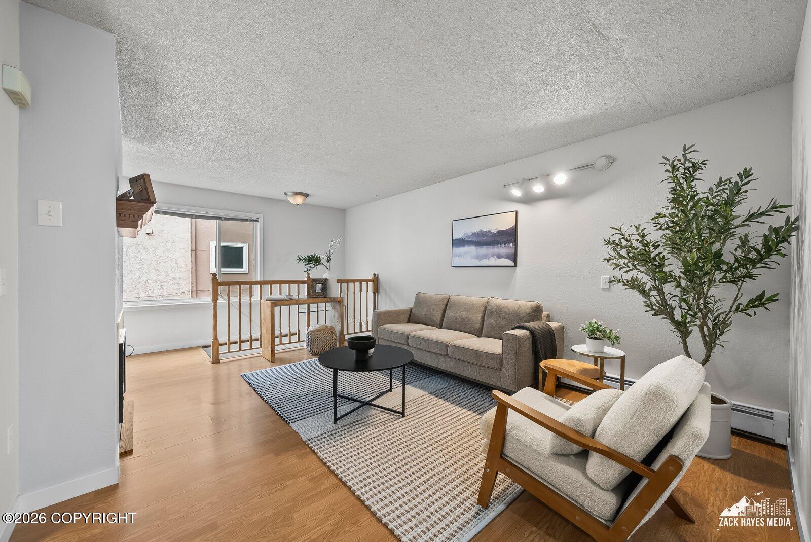 943 E 12 Avenue # 3 Unit: #3