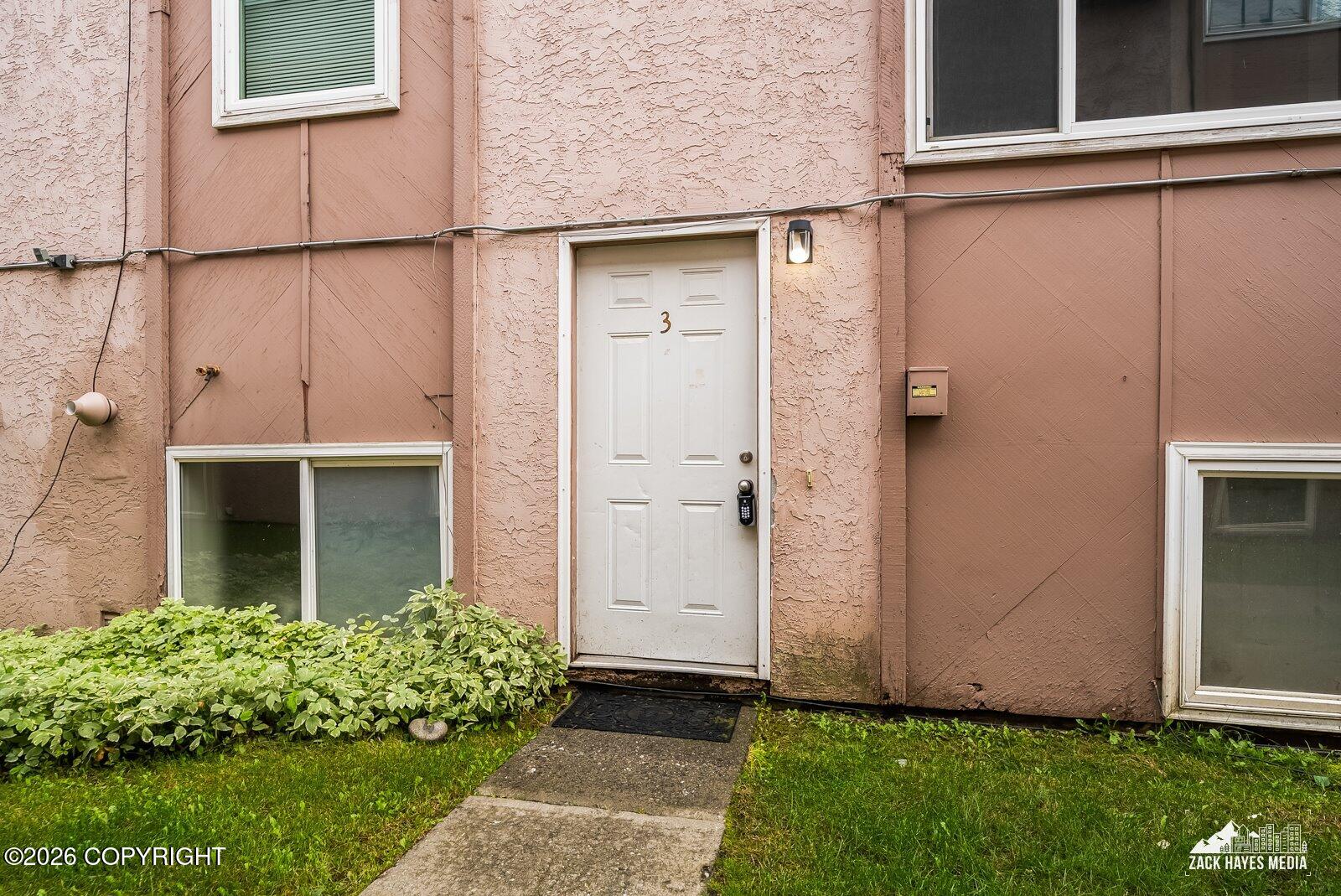 943 E 12 Avenue # 3 Unit: #3