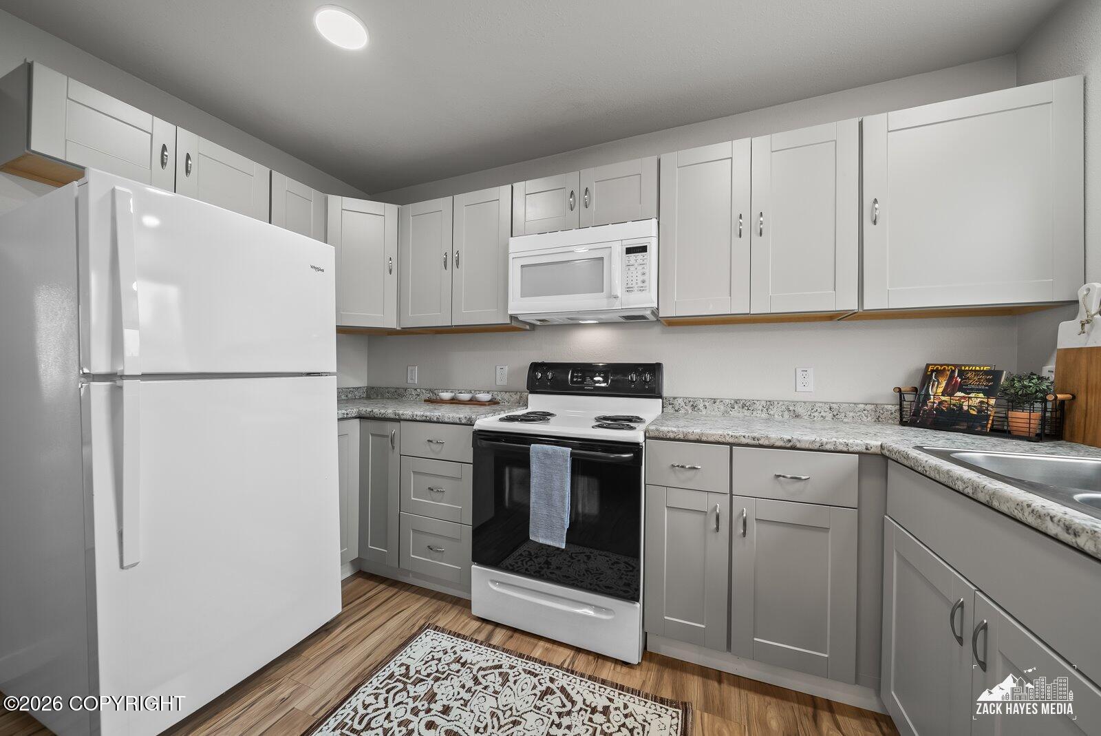 943 E 12 Avenue # 3 Unit: #3