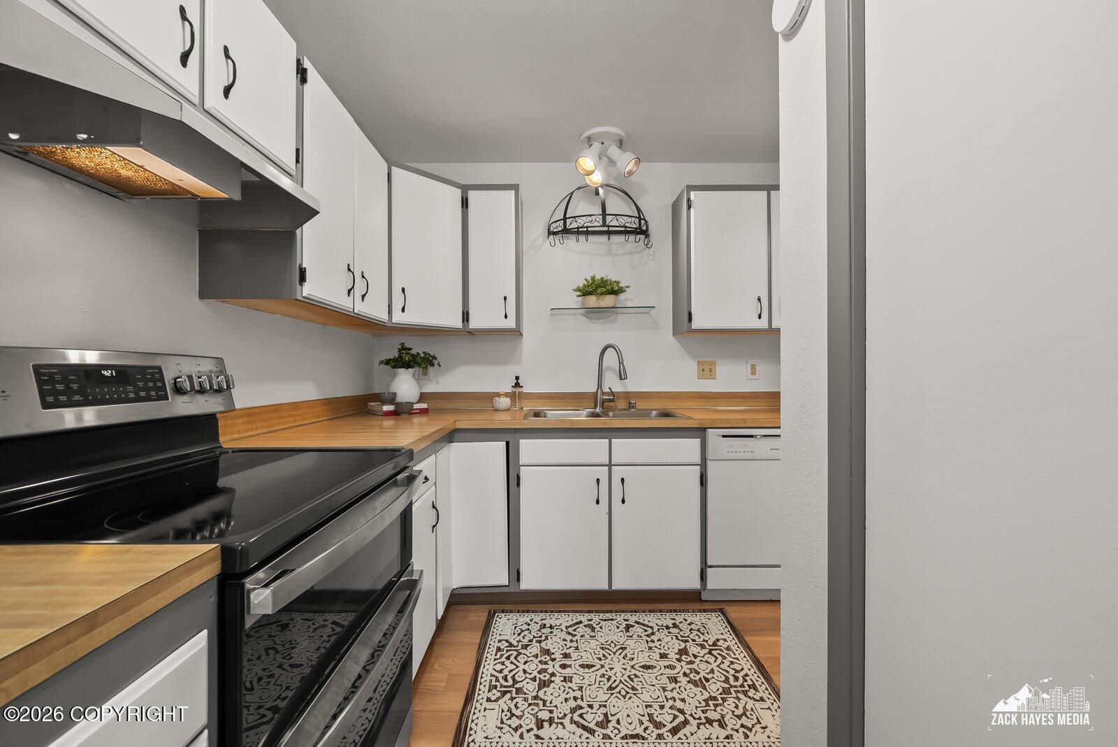 8601 Molanary Drive # 7 Unit: #7