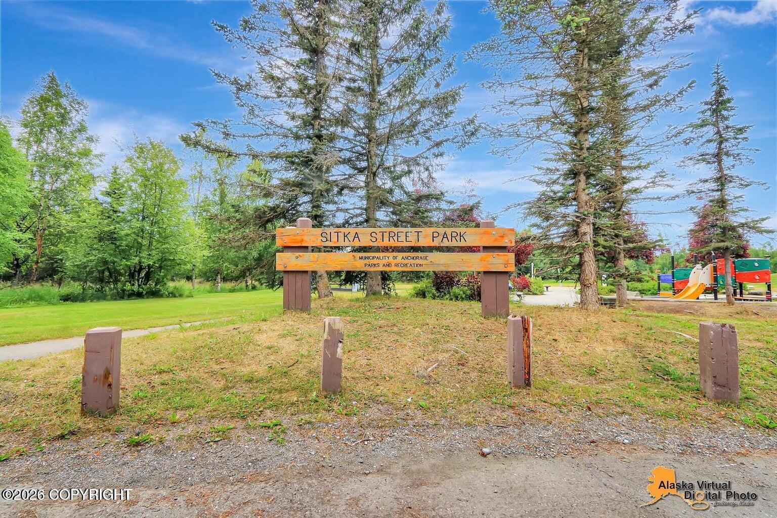2211 Daybreak Court