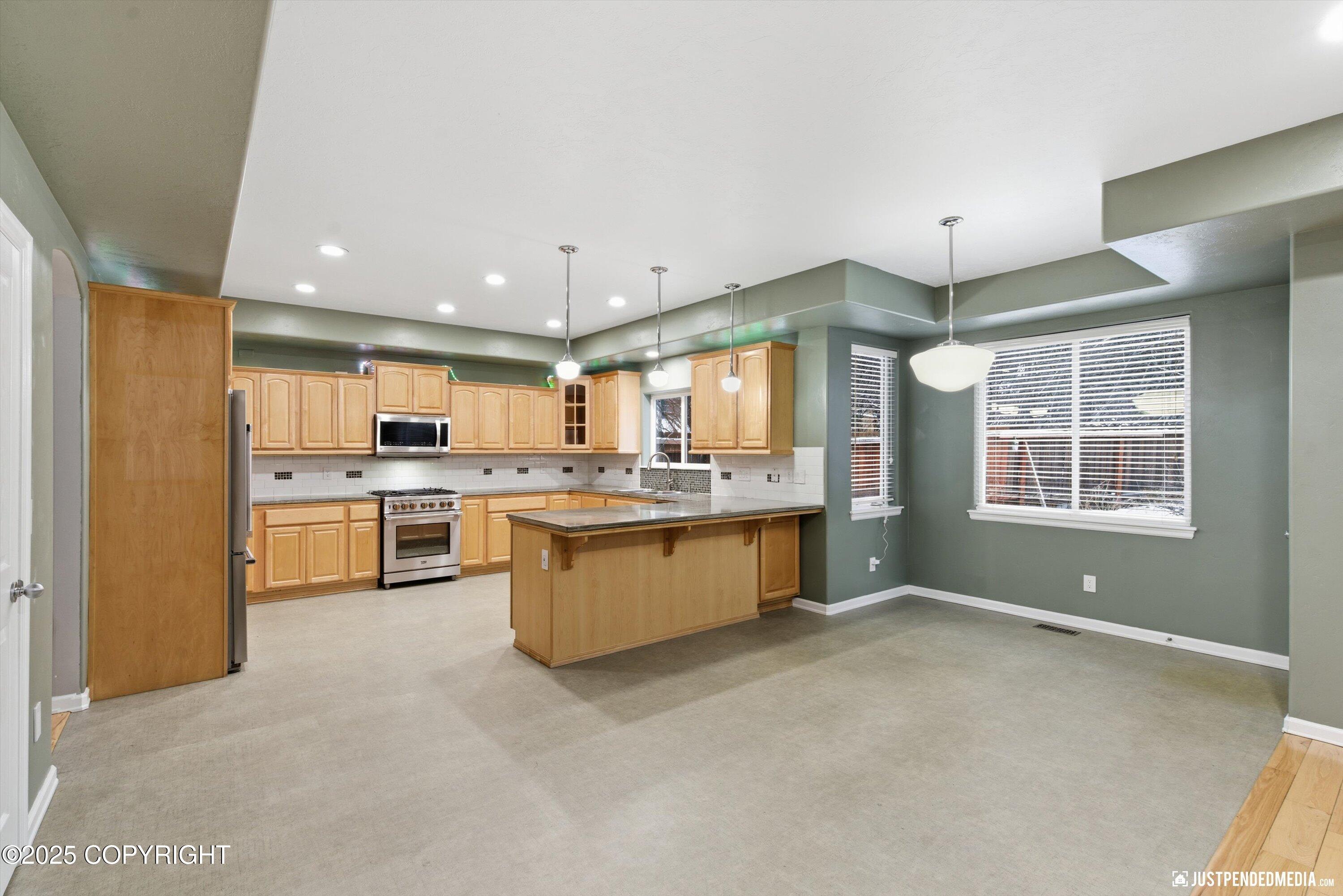 16339 Headlands Circle